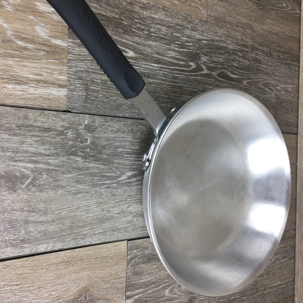 Eagleware EW 1025 Frying Pan Saute Pan Skillet 10”